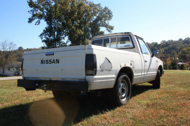 1986 White Nissan Other Pickups Standard Cab Pickup