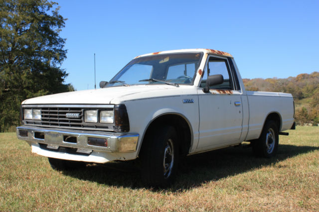1986 White Nissan Other Pickups Standard Cab Pickup