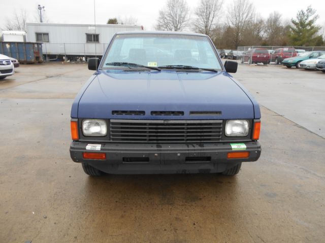 1986 Blue Nissan Pickup Pickup