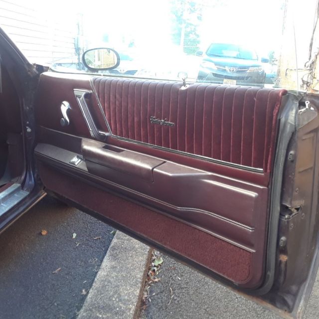 1986 Burgundy Oldsmobile Cutlass Coupe