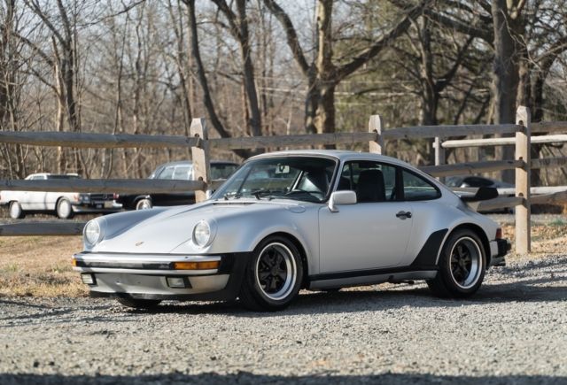 1986 Silver Porsche 911 Coupe