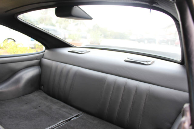 1986 White Porsche 930