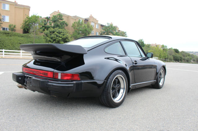 1986 White Porsche 930