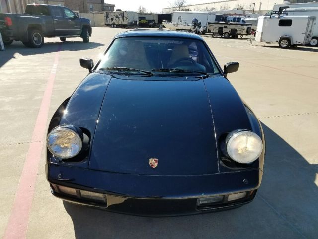 1986 Porsche 928 Coupe