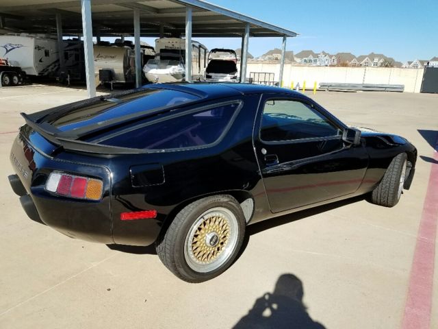 1986 Porsche 928 Coupe