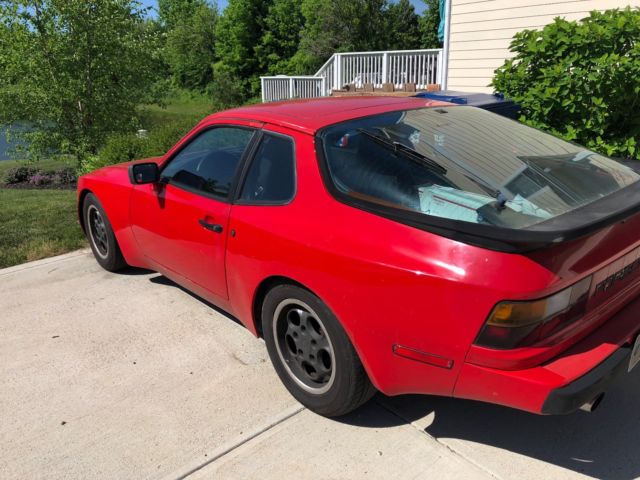 1986 Guards Red Porsche 944 Coupe