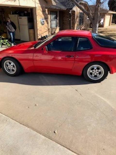 1986 Red Porsche 944 Coupe