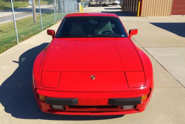 1986 Red Porsche 944 Coupe