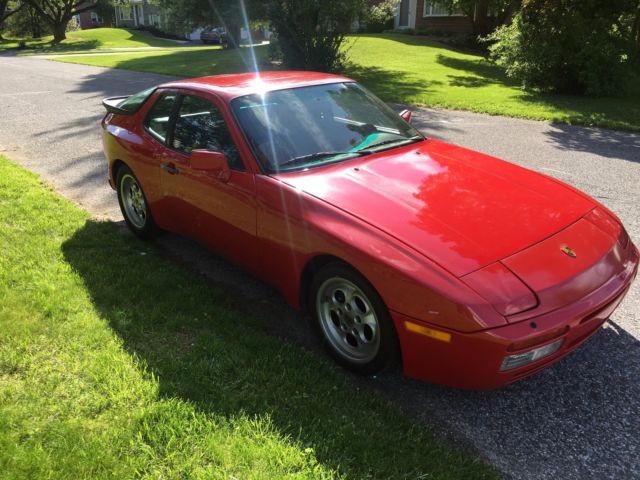 1986 Red Porsche 944 Coupe