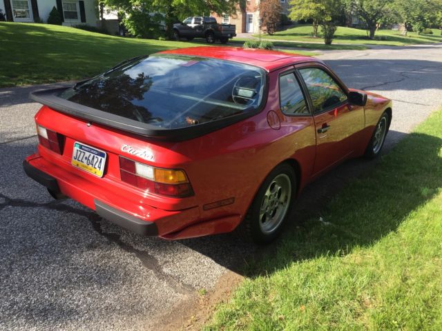 1986 Red Porsche 944 Coupe