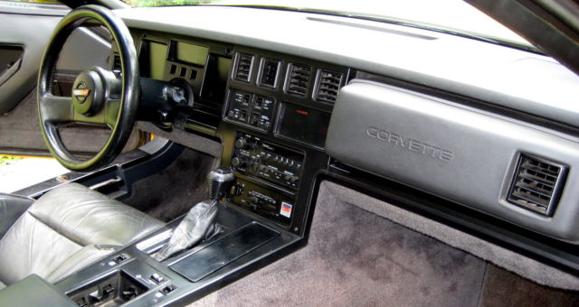 1986 Yellow Chevrolet Corvette Convertible