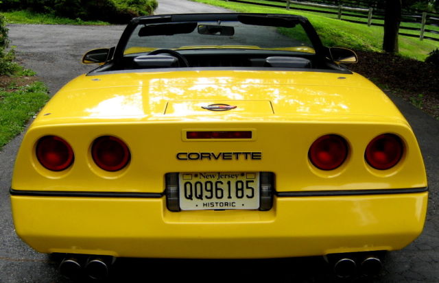 1986 Yellow Chevrolet Corvette Convertible
