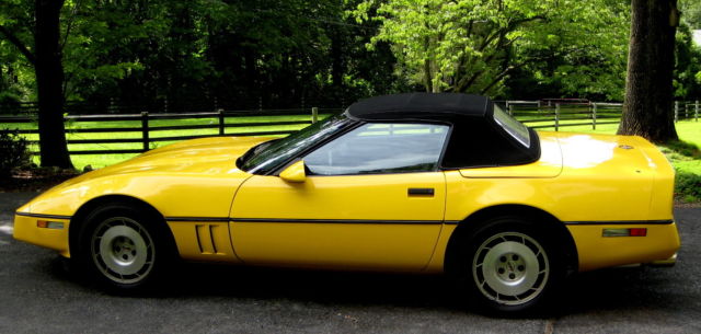 1986 Yellow Chevrolet Corvette Convertible