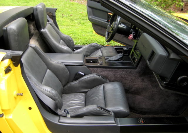 1986 Yellow Chevrolet Corvette Convertible