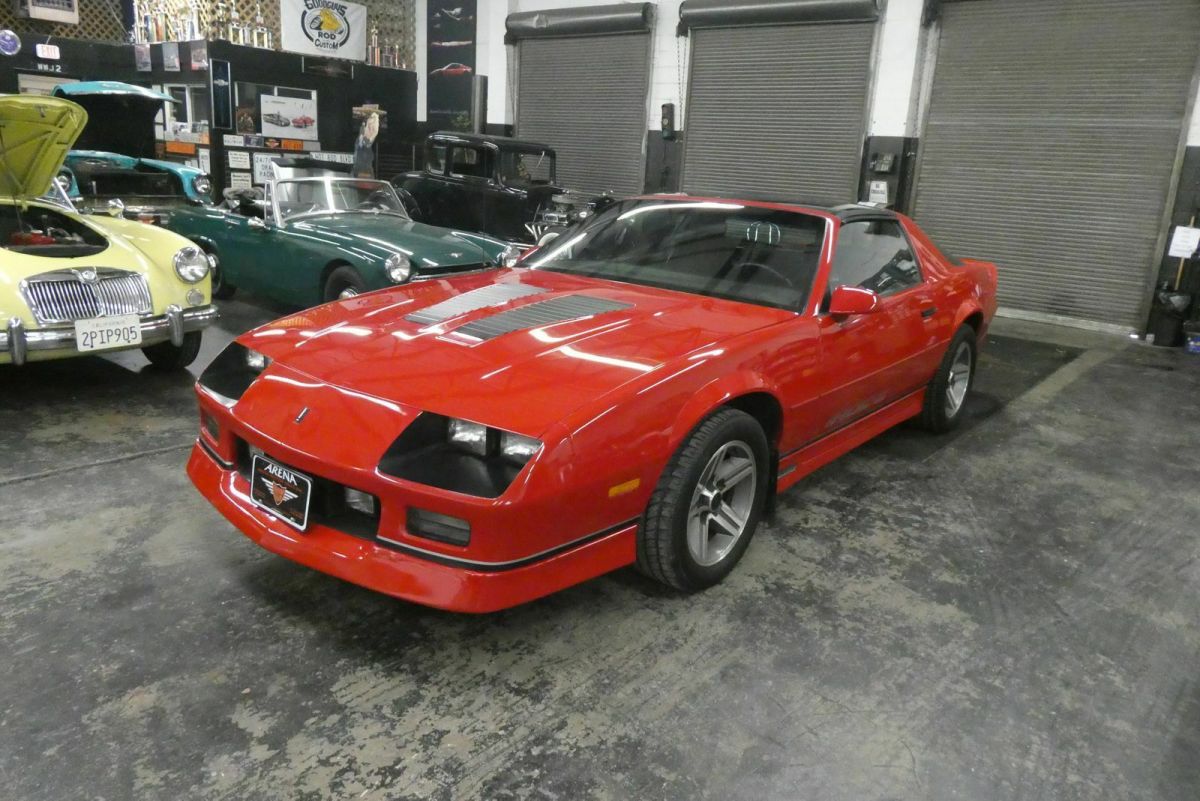 1986 Red Chevrolet Camaro Coupe