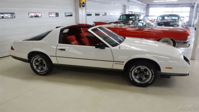 1986 White Chevrolet Camaro Hatchback