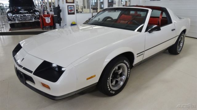 1986 White Chevrolet Camaro Hatchback