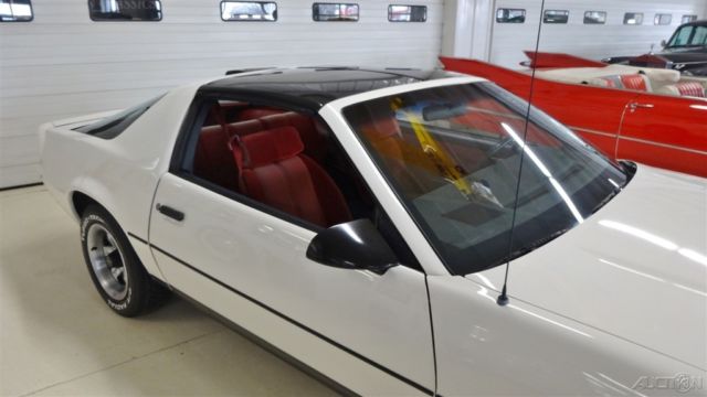1986 White Chevrolet Camaro Hatchback
