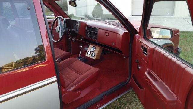 1986 Burgandy/Silver Chevrolet S-10 Extended Cab Pickup