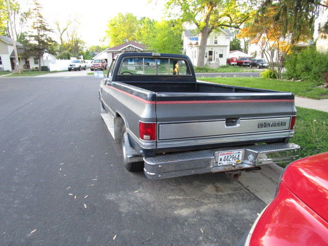 1986 Blue Chevrolet Silverado 1500