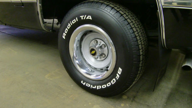 1986 Black Chevrolet C-10 Standard Cab Pickup