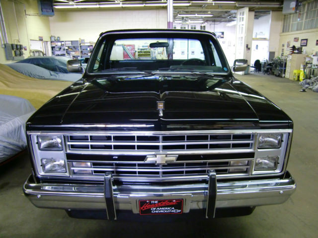 1986 Black Chevrolet C-10 Standard Cab Pickup