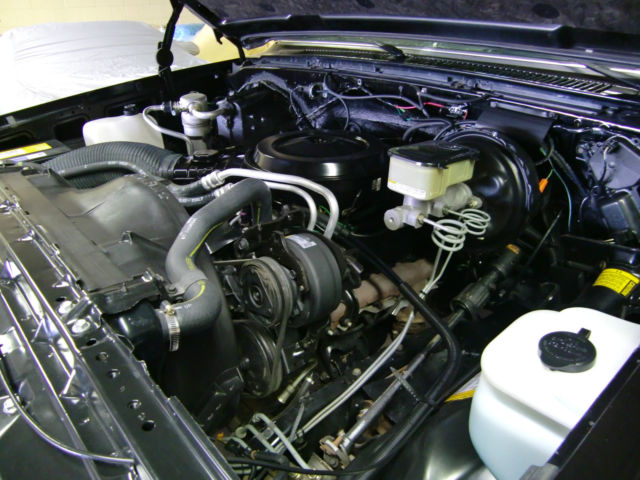 1986 Black Chevrolet C-10 Standard Cab Pickup