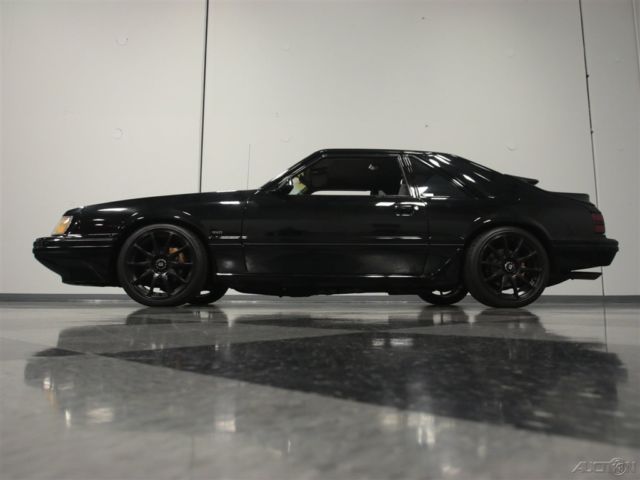 1986 Black Ford Mustang