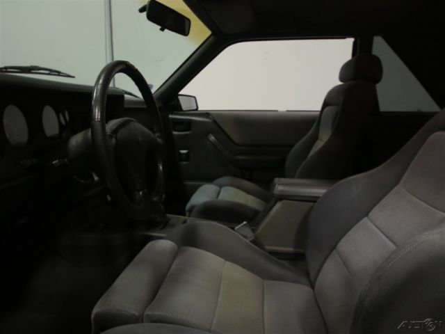 1986 Black Ford Mustang