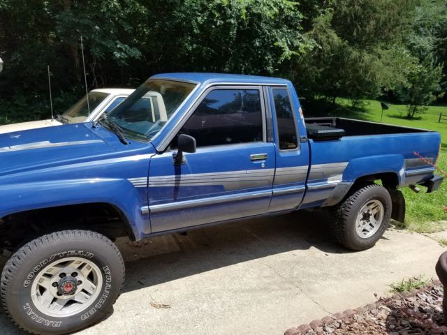 1986 Blue Toyota Tacoma Extended Cab Pickup