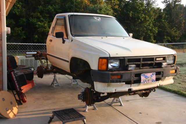 1986 Red Toyota Other Extended Cab Pickup