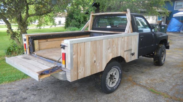1986 Black Toyota 4x4 truck