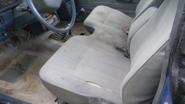 1986 Black Toyota 4x4 truck