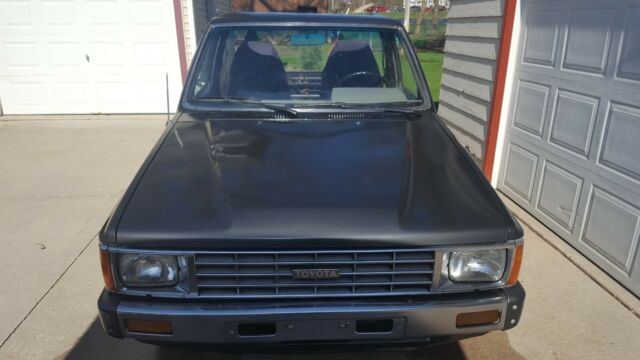 1986 Gray Toyota Motor home chassis Cab & Chassis