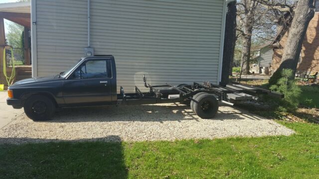 1986 Gray Toyota Motor home chassis Cab & Chassis