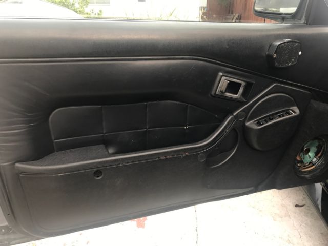 1986 Black Toyota MR2 Coupe