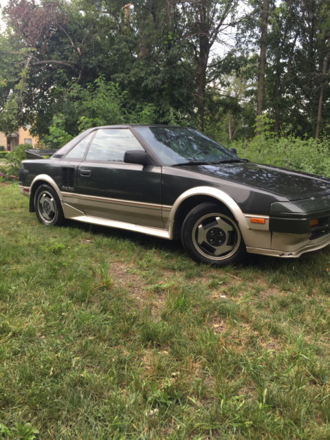 1986 Green Toyota MR2 Coupe