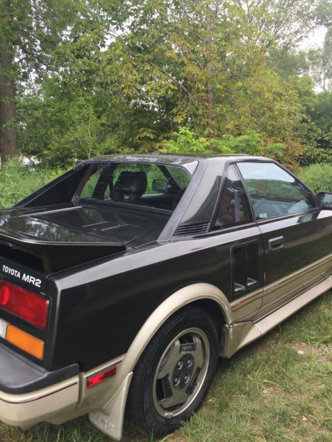 1986 Green Toyota MR2 Coupe