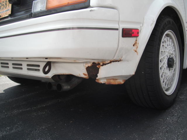 1986 White Toyota MR2 Coupe