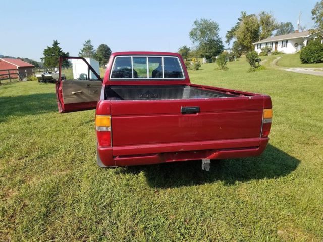 1986 Red Toyota 86 Extended Cab Pickup