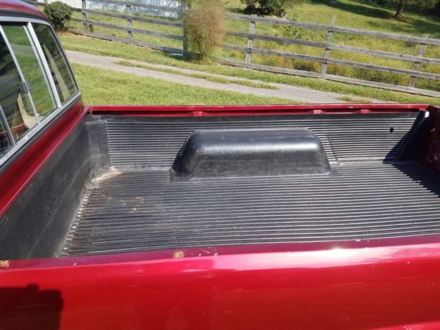 1986 Red Toyota 86 Extended Cab Pickup