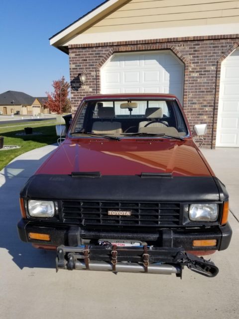 1986 maroon Toyota Other Standard Cab Pickup