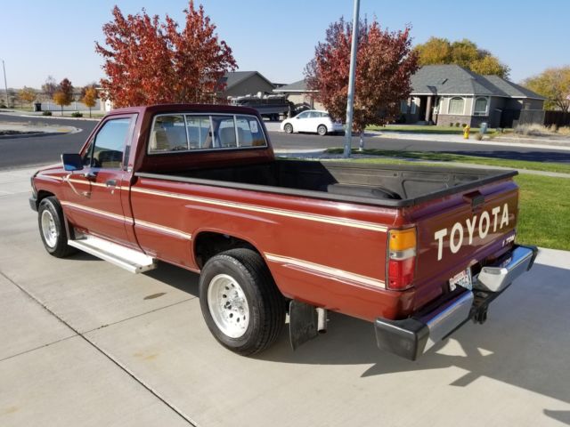 1986 maroon Toyota Other Standard Cab Pickup