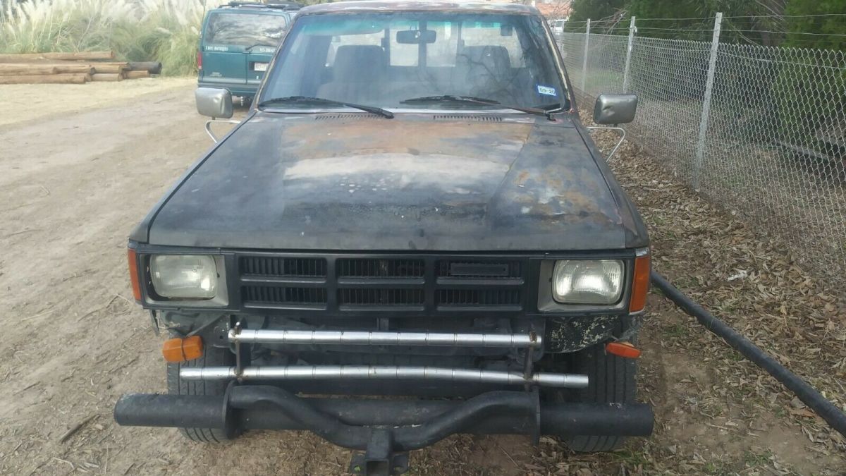 1986 Toyota Pickup Standard Cab Pickup