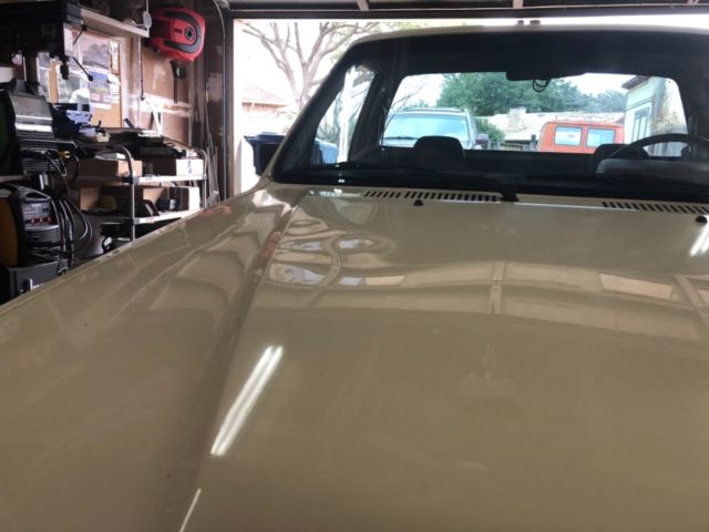 1986 Tan Toyota Pickup Standard Cab Pickup