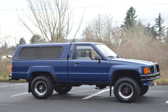 1986 Blue Toyota Pickup Standard Cab Pickup