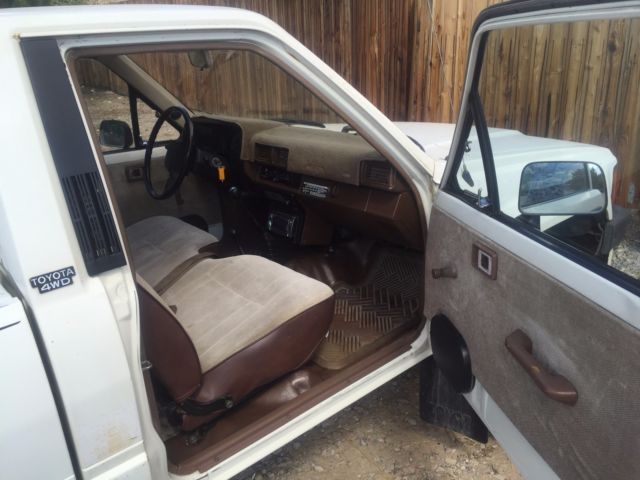 1986 Blue Toyota Other Pickup