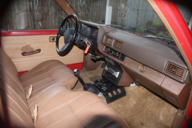 1986 Red Toyota PICKUP DX PIckup