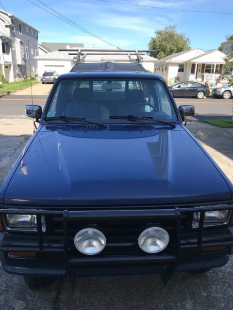 1986 Blue Toyota Pickup Standard Cab Pickup