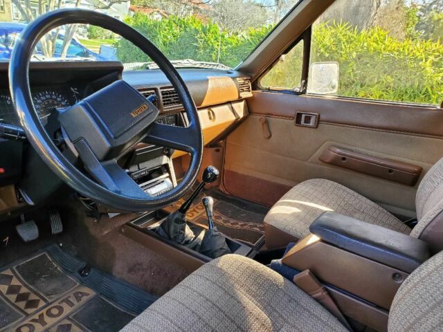 1986 Tan Toyota Other Extended Cab Pickup